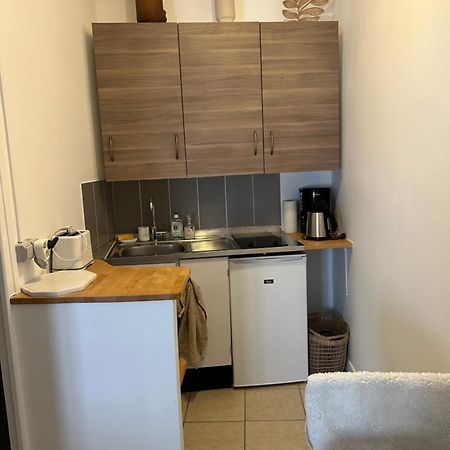Апартаменты Grand Studio Entierement Renove Au Coeur De Париж Экстерьер фото